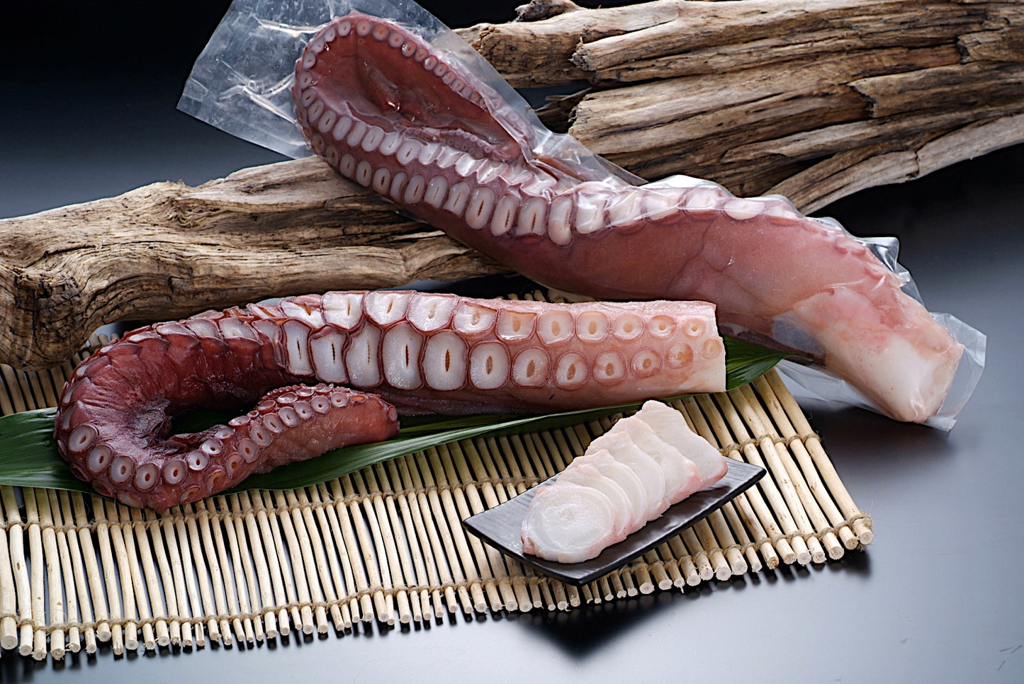 知床羅臼ダコの柔らか刺身 200g 1パック｜刺身・たこしゃぶで楽しめる水ダコ